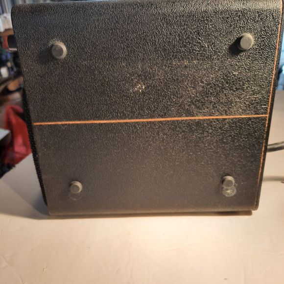 Anchor AN-1000 Powered Monitor - Powers ON, with Speaker Cables - Picture 6 of 13